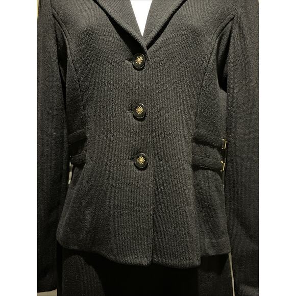 Vtg St John 2pc Skirt Suit Black Santana Knit Button Front Jacket Size 2 Buckles - Picture 3 of 12